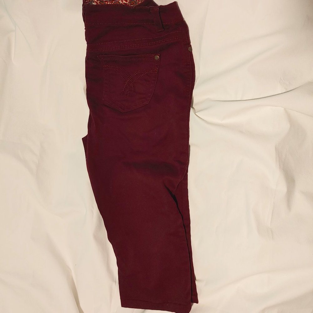 Maroon Capris